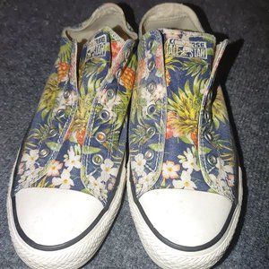 Floral Converse